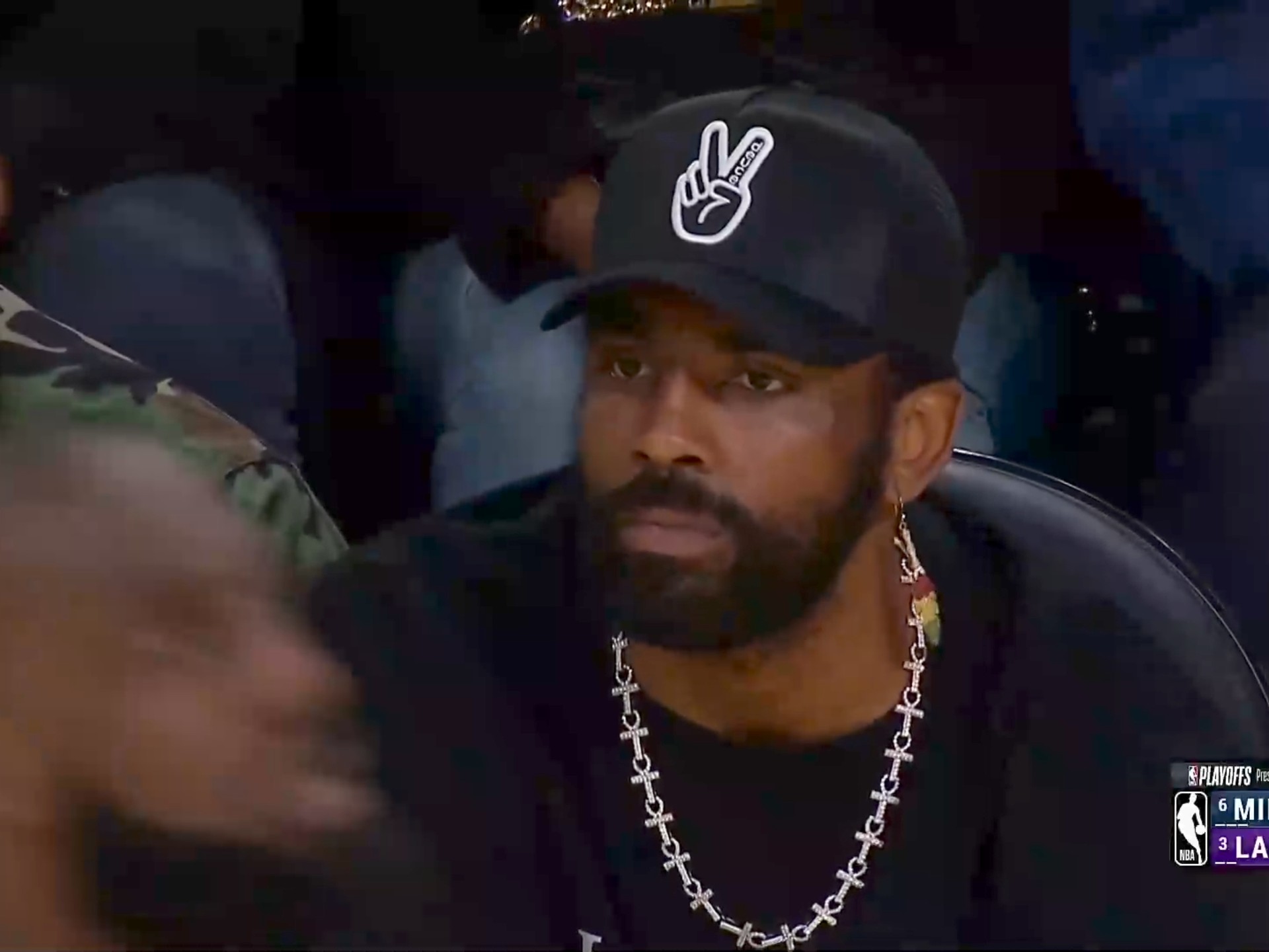 湖人惊艳全场，掀起高潮助攻爆棚，欧文逆转取胜！的简单介绍